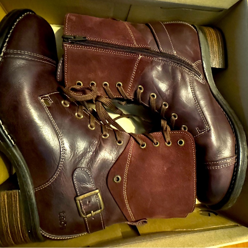 Brand new Taos boots perfect for fall!